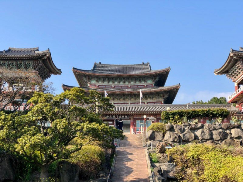  제주 여행지 추천 - 동양에서 가장 큰 절 제주 약천사