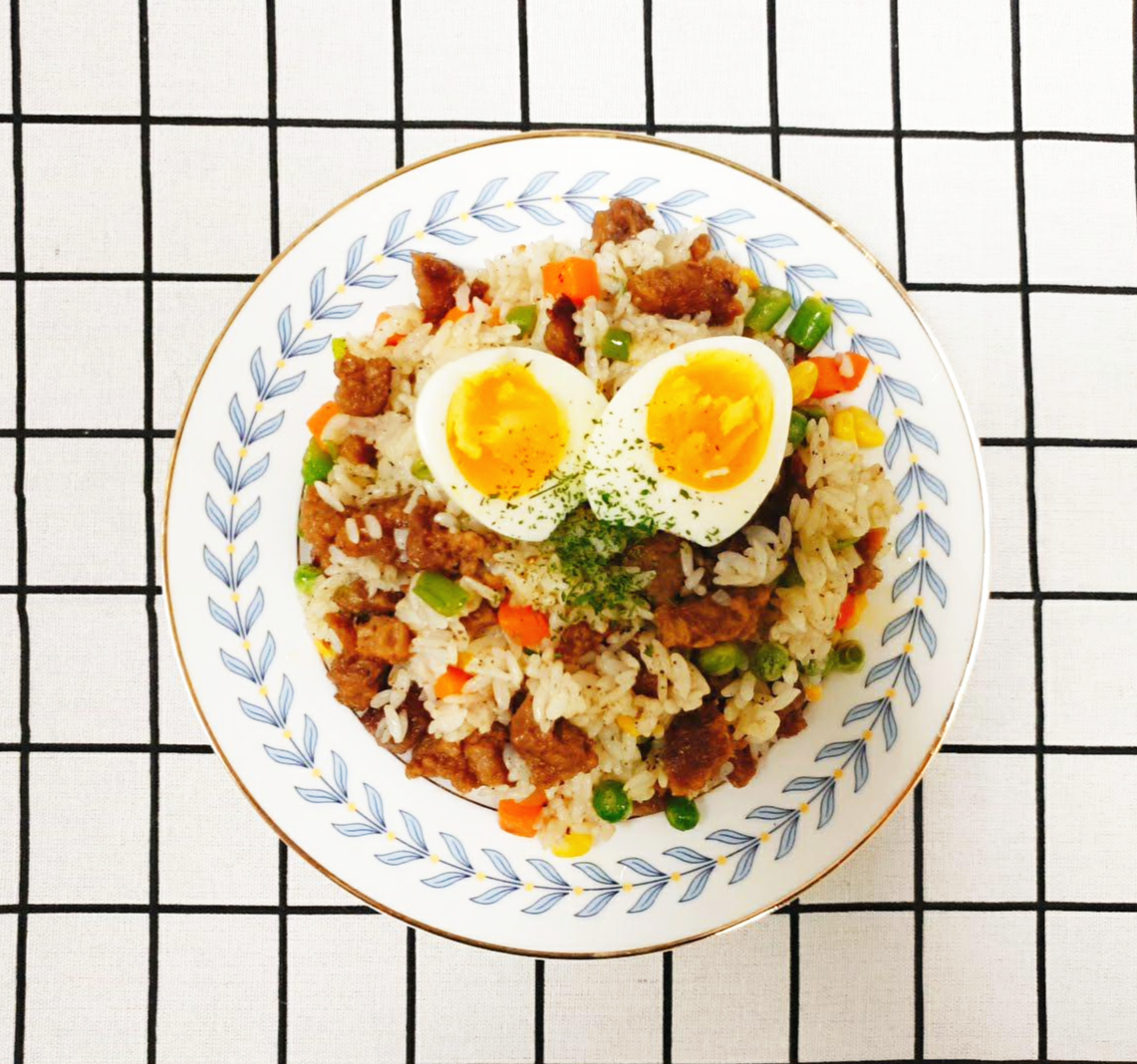  냉동 떡갈비 초간단 요리 떡갈비 볶음밥 버터로 고소하고 맛있게 만들기