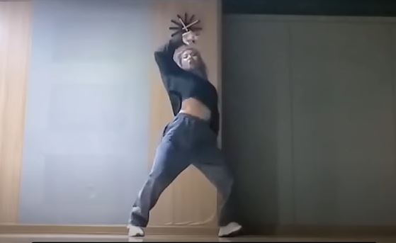 춤 연습하는 미미