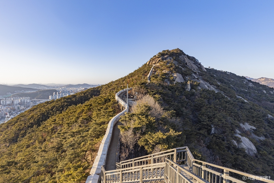 서울 해돋이 명소&amp;#44; 인왕산 정보 / 사진 = 대한민국 구석구석 [서울관광재단]