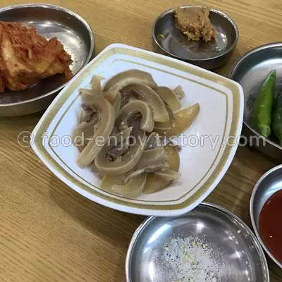 기본-반찬-머릿고기