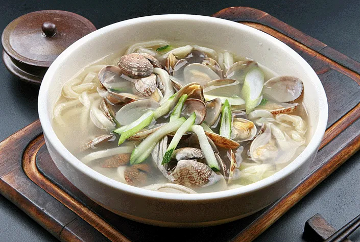바지락칼국수 이미지