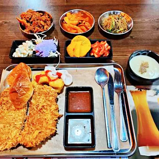  1월2일 생방송투데이 강남역 신논현역 돈가스무한리필 막퍼주는집 강남 한복판 초저가 돈가스집 돈비고고 무제한돈까스, 돈까스뷔페 맛집 위치