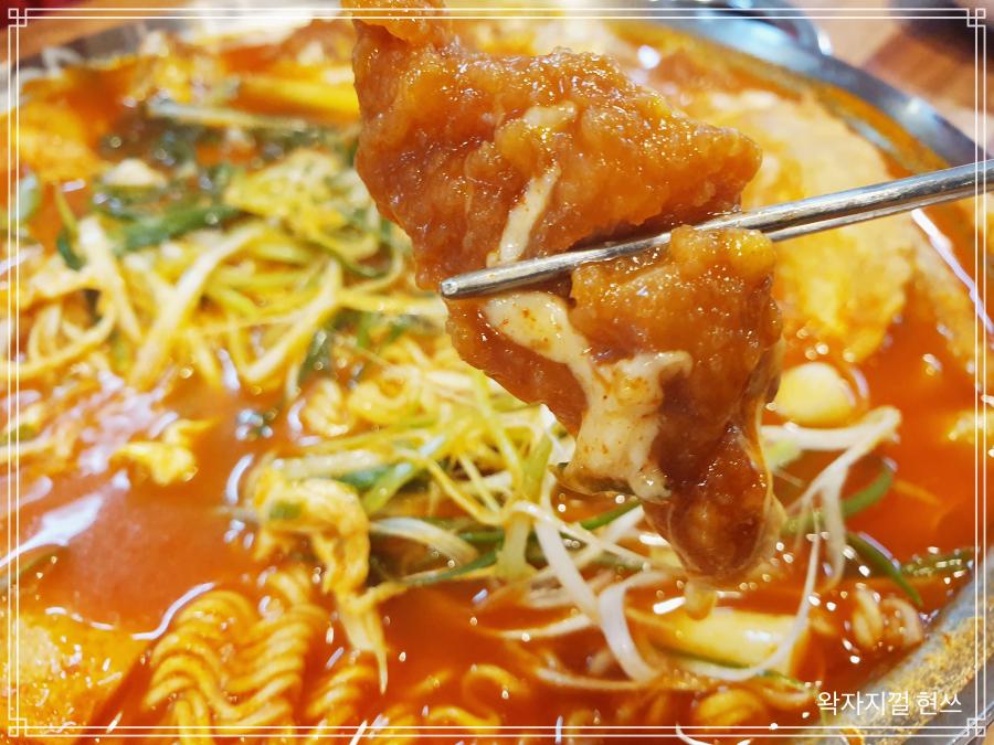 국물에-빠진-만두