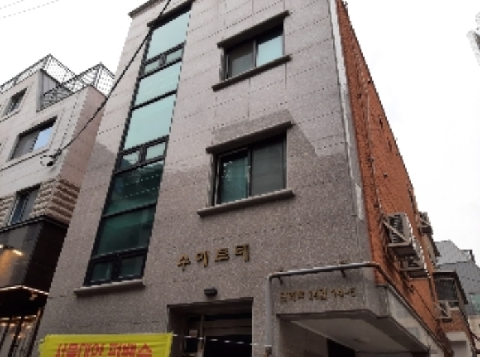 서울중앙지방법원2022타경101336 해당부동산 건물 전경1.