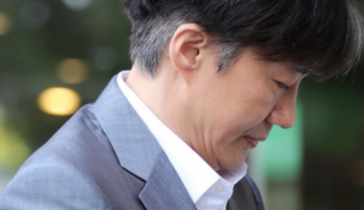  조국 사퇴