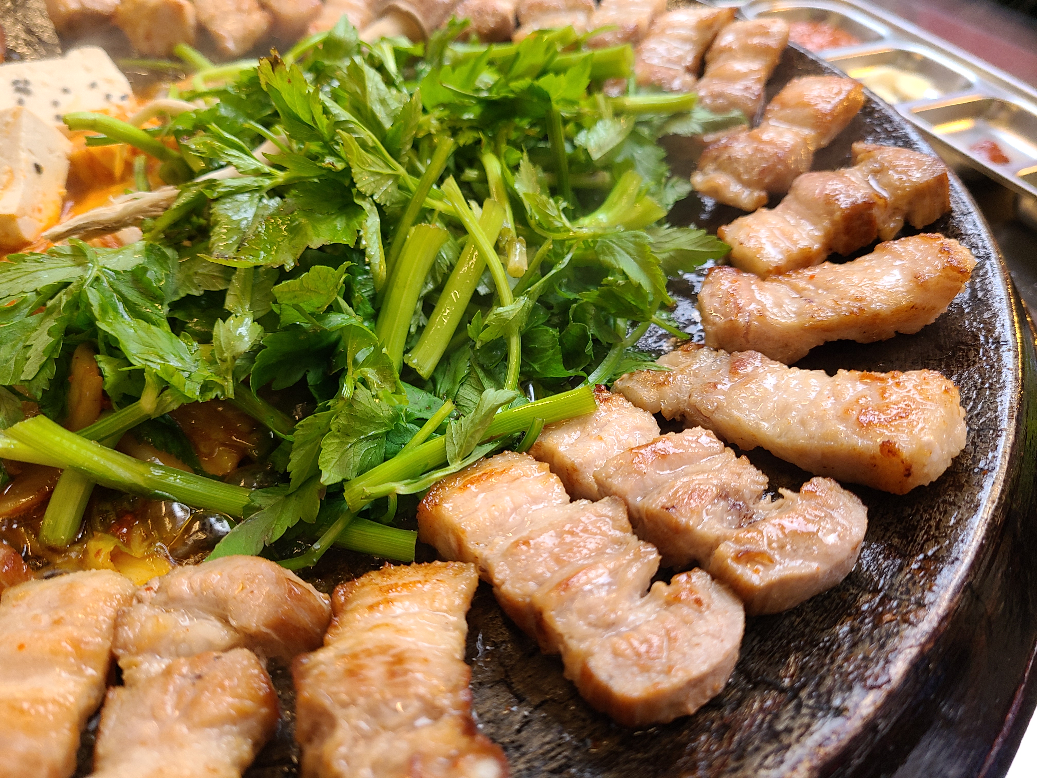  [부천시청 맛집] 솥돈에서 고퀄리티 김치미나리 삼겹살을!