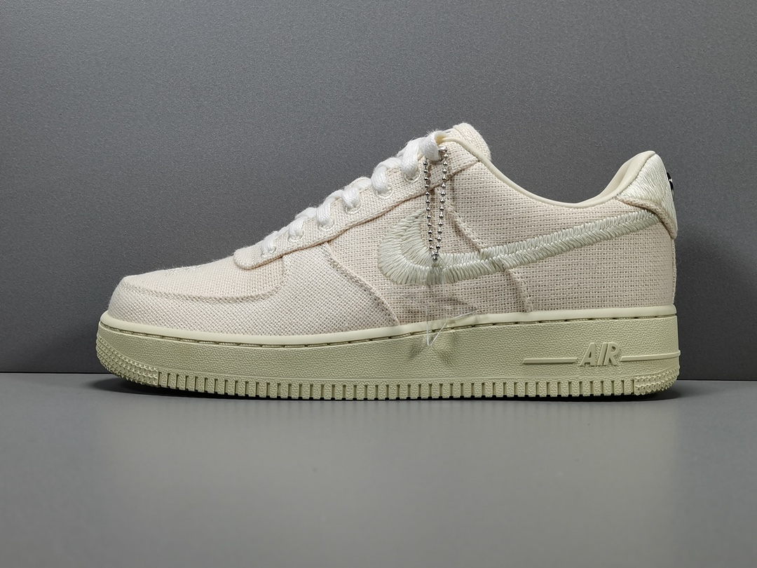  [NIKE x STUSSY] 나이키 X 스투시 에어포스1 로우 포실 스톤 FOSSIL STONE CZ9084-200