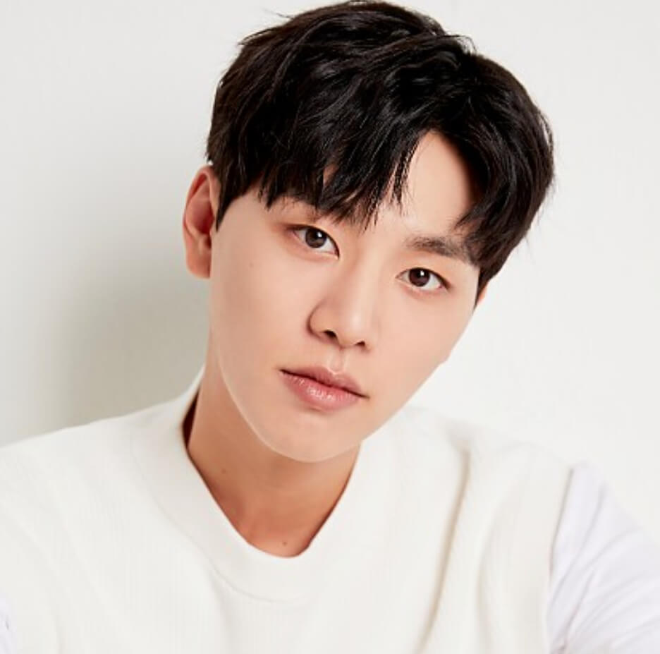  배우 김우석 프로필, 나이, 키, 고향, 학력, 소속사