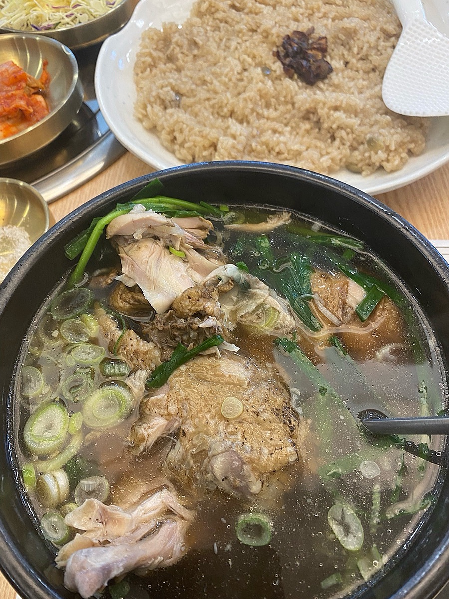 능이닭백숙