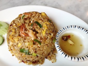똠양쌀국수 뿌팟퐁커리