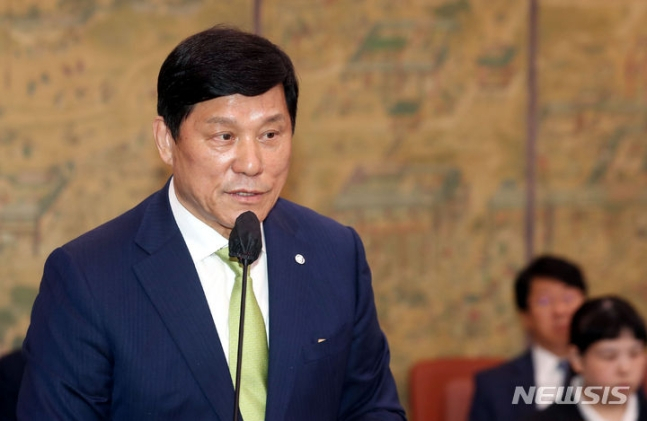  KBO 허구연 총재, 만장일치로 차기 후보 추천 받아! 2026년까지 임기 연장 가능성 높아