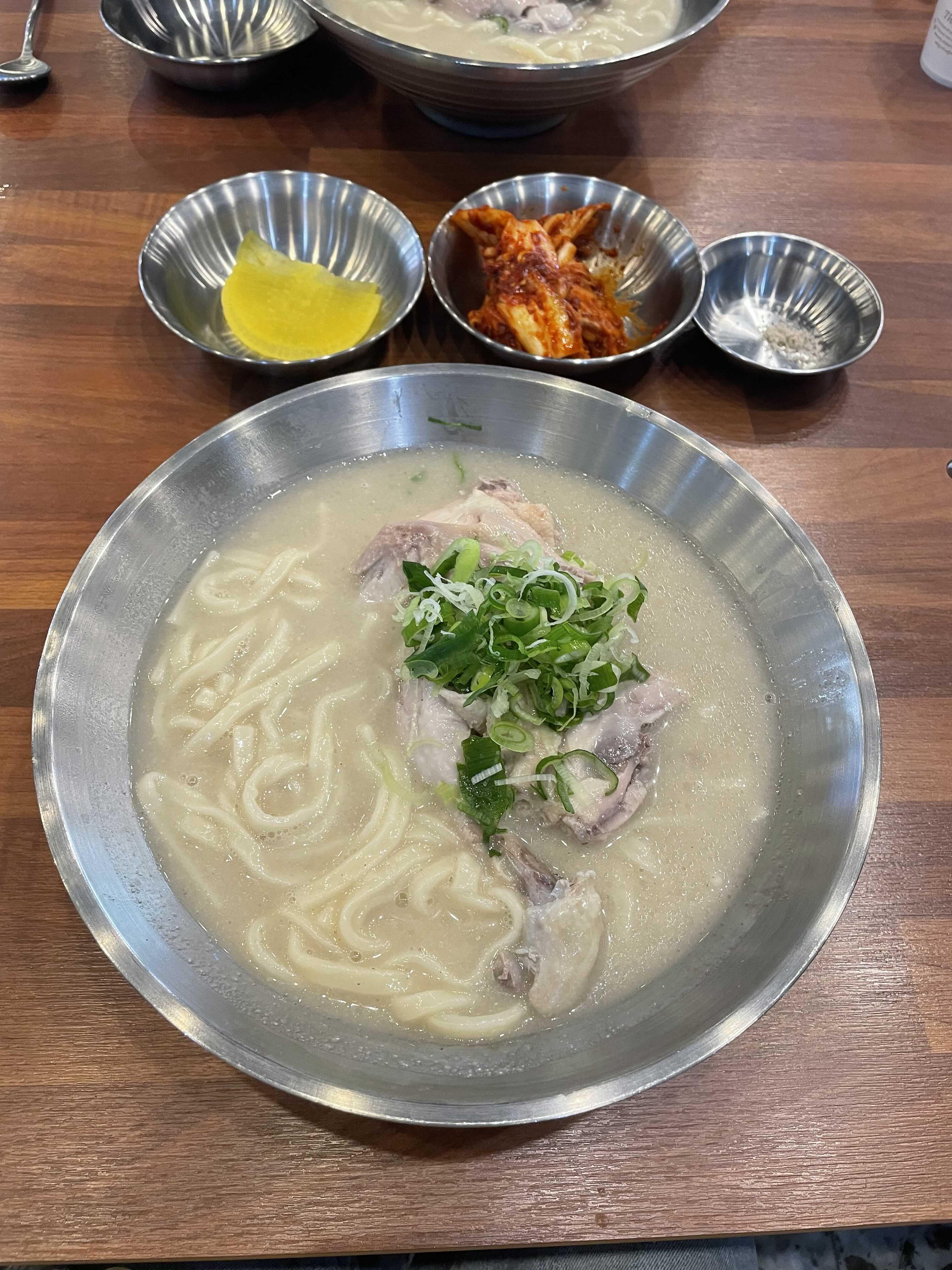  센텀맛집 :) 충격적인 국물맛! 보양식으로도 최고, 언양 닭칼국수