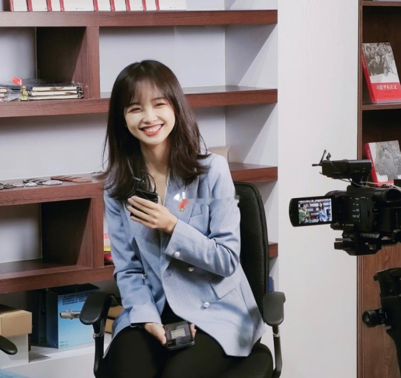  첫 사랑의 얼굴?   특급 주역  여기자