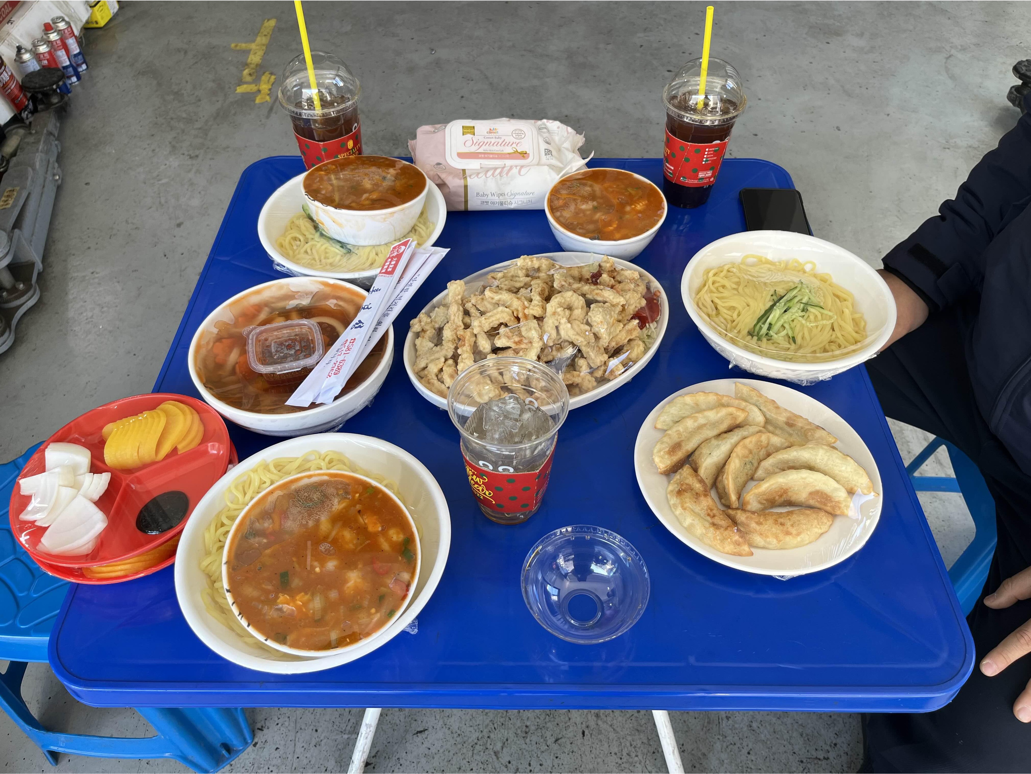 홍보성 사진 2