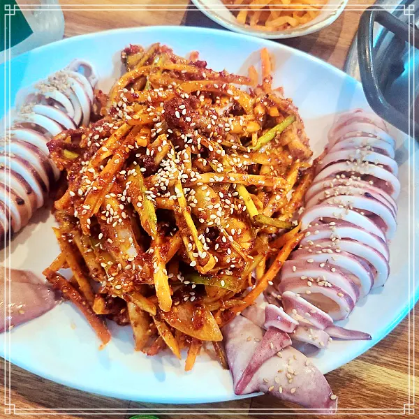  생방송 오늘저녁 광명 전통 시장 통오징어 숙회, 오징어 보쌈 맛집 2052회 시장이 반찬 떡, 라면사리 무한리필, 무제한, 부대찌개, 모듬전 가격 위치 어디