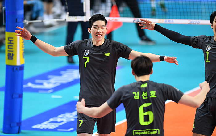  2월16일 KOVO 현대캐피탈 대한항공 중계