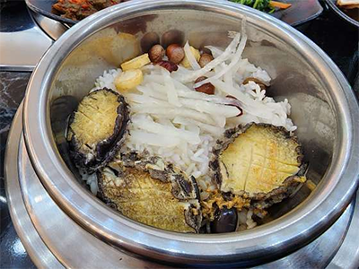 생생정보 15년 전통 능이백숙 장사의 신 먹골촌