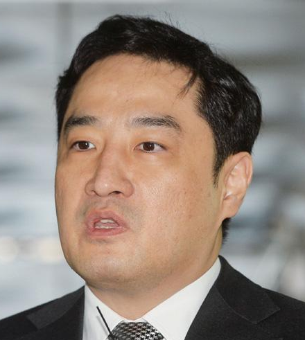  강용석 이혼 루머 및 과거 도도맘 불륜 재조명
