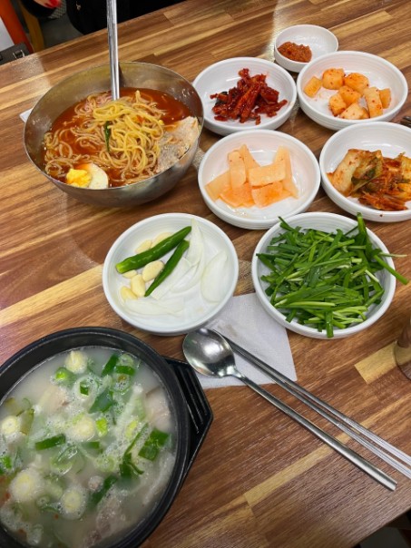 영동밀면&돼지국밥 메뉴 이미지