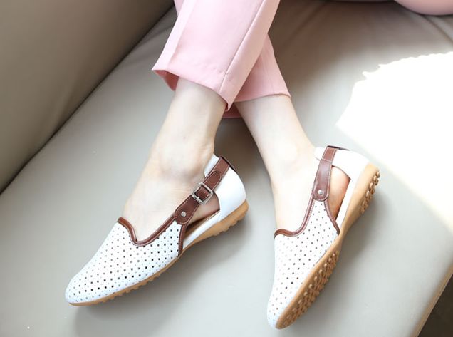 입체 몰딩 고무창 펀칭 1.8cm 슬립온 플랫 단화