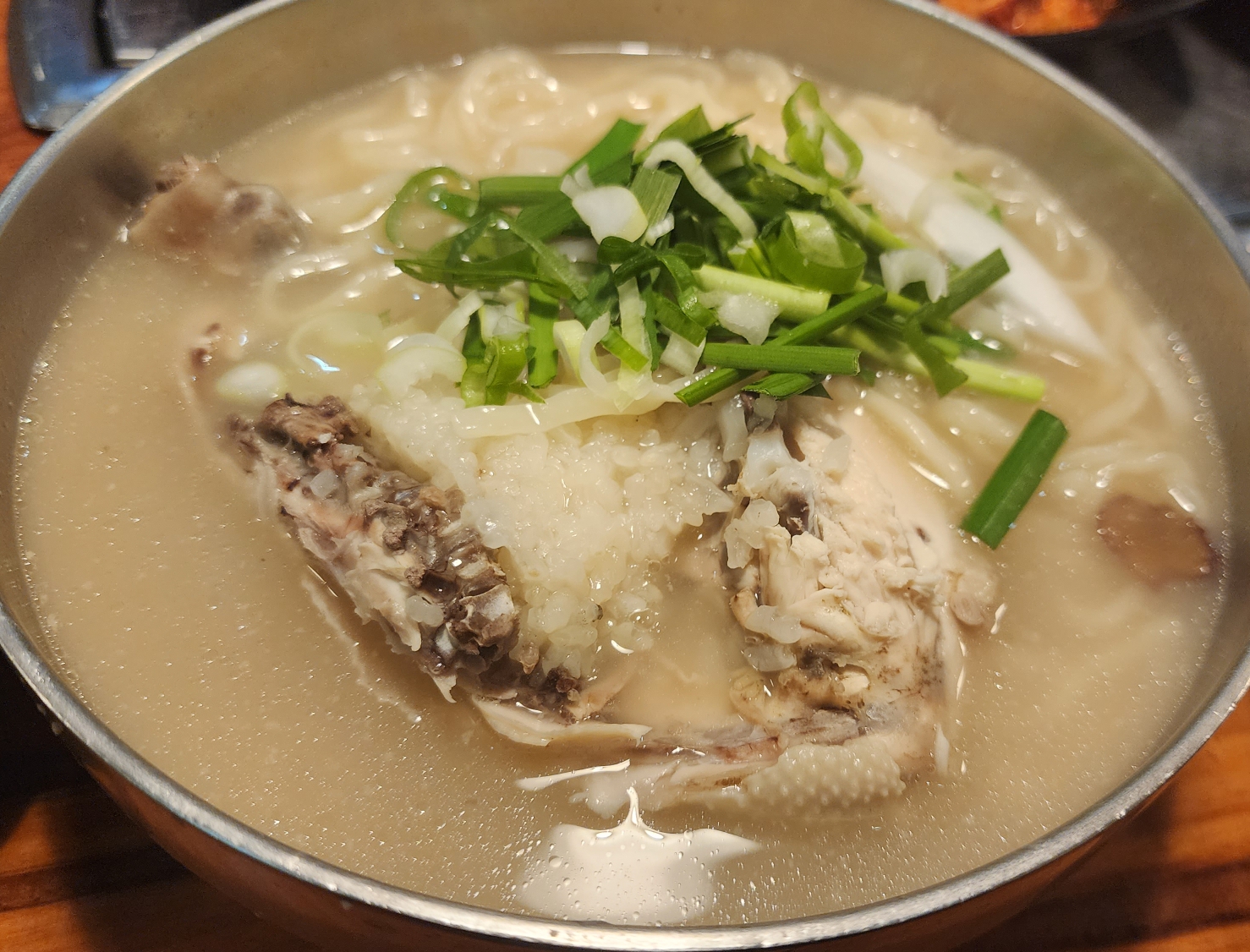  초복엔 닭칼국수!