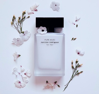 Narciso Rodriguez : Pure musk for her