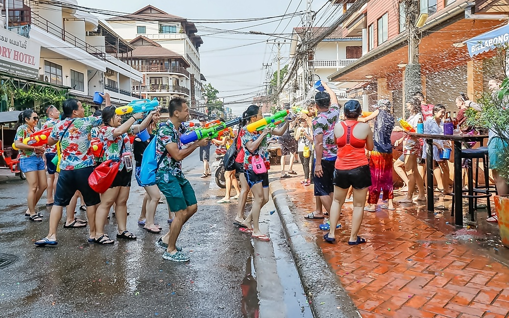 라오스 여행 명소 수도 비엔티안 새해 삐마이축제 풍경