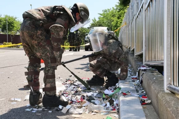 육군, 북한의 대남 오물 풍선 대응 실패로 1사단장 직무 배제