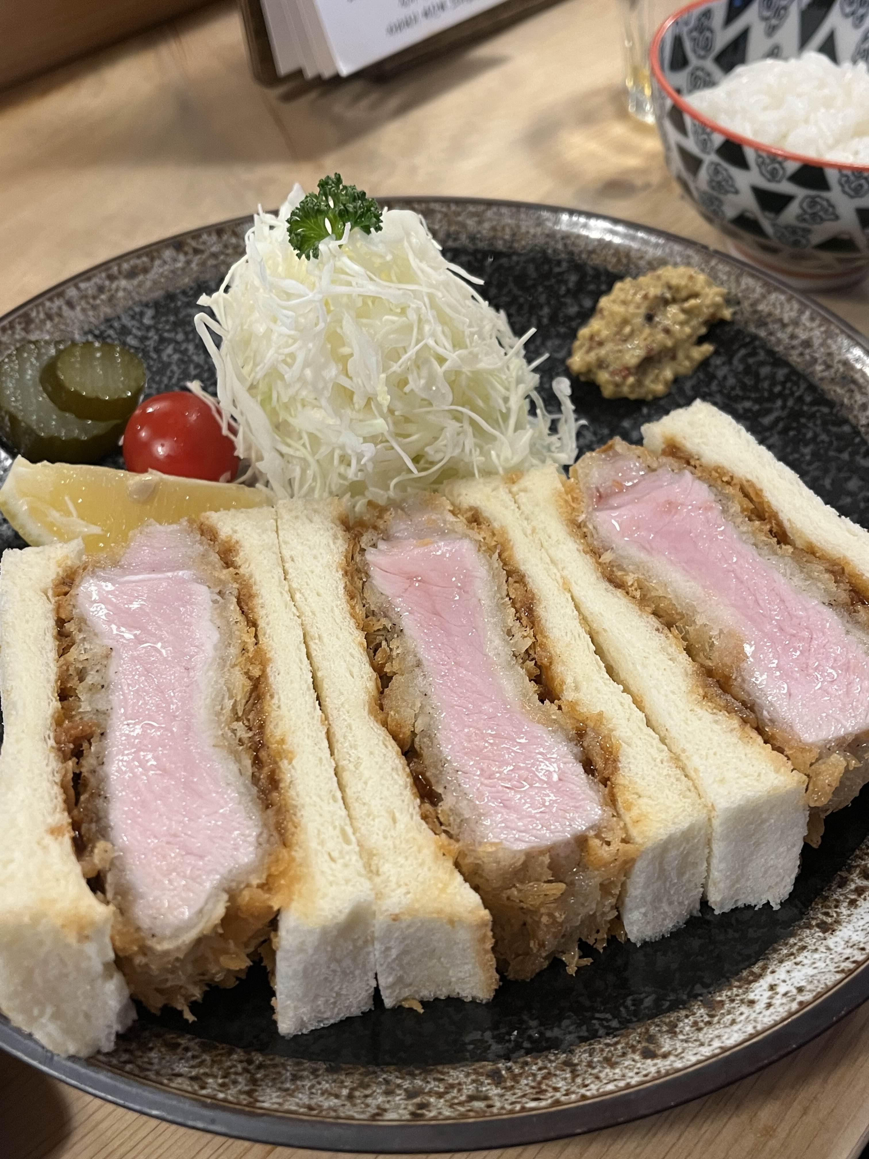 카츠산도