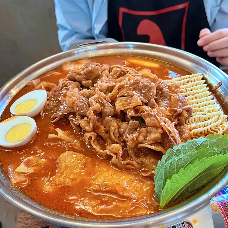 줄서는식당 전국 택배 밀키트 주문 가능 모듬튀김 마약주멉밥 한우대창 우삼겹 토핑 반반 즉석 떡볶이 맛있는 가정식 떡볶이집 송파나루역 송리단길 맛집 소개