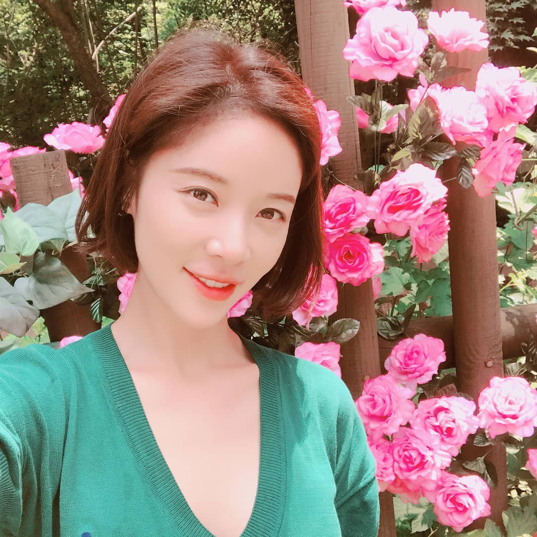  황정음 나이 키 프로필