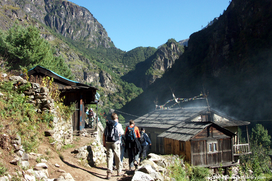에베레스트베이스캠프트레킹-둘째날-작은마을