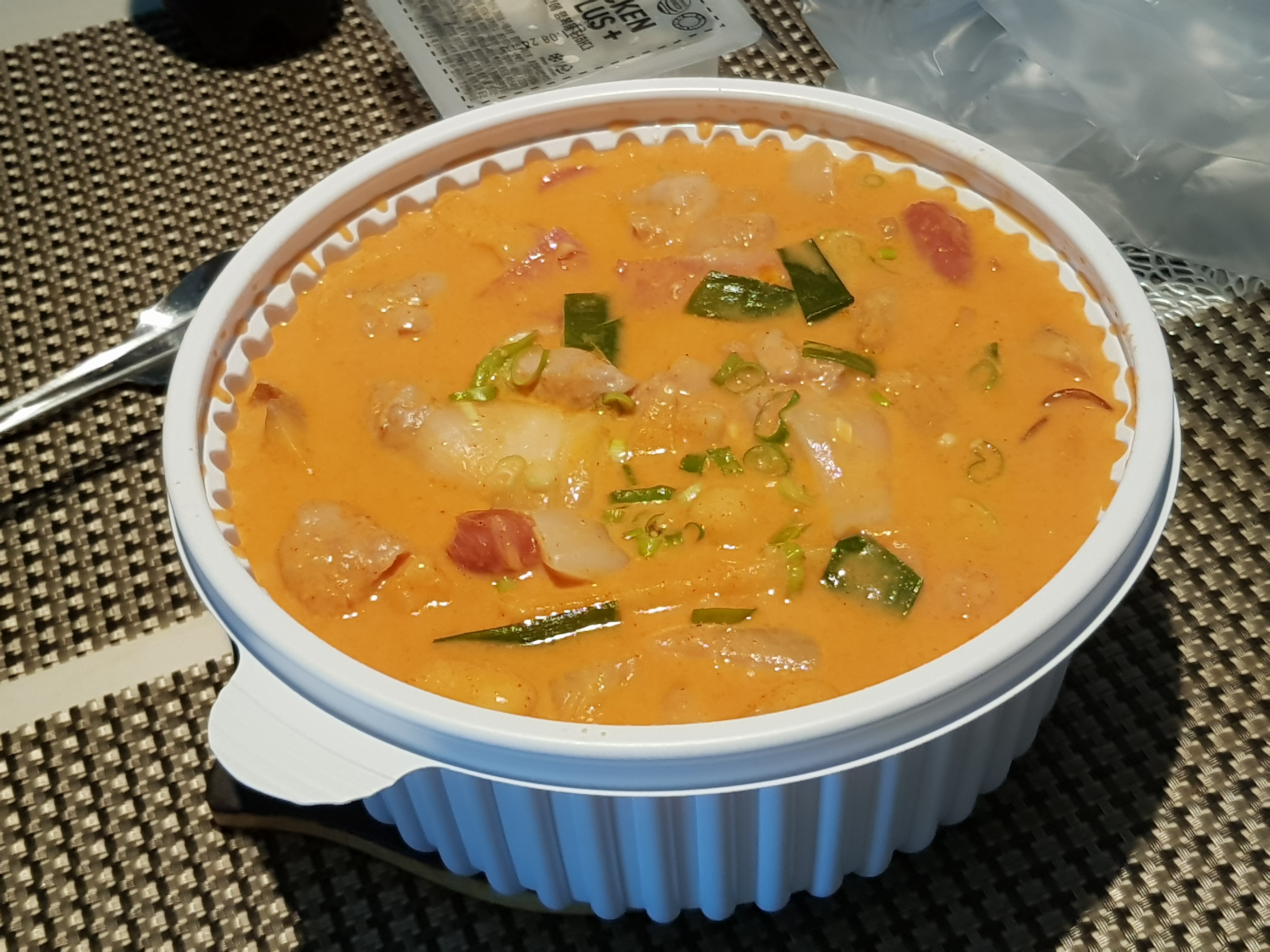  치킨플러스 메뉴 추천! 로제 닭볶이 리뷰