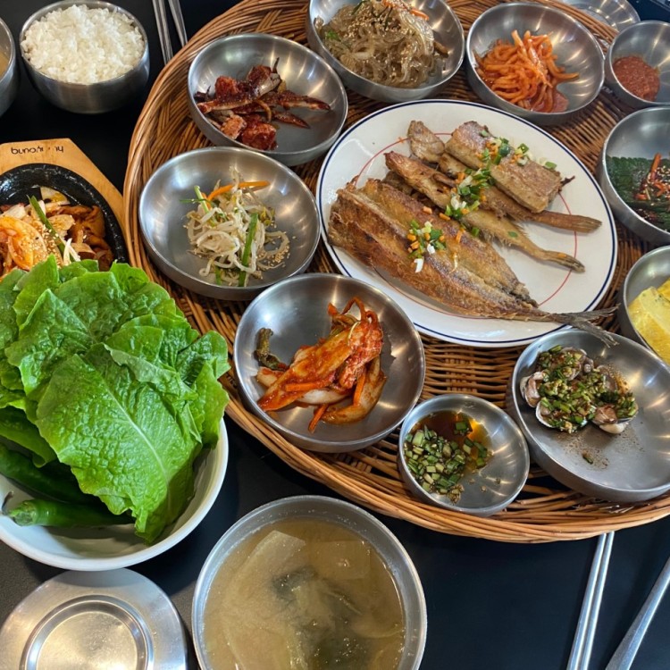돼지생갈비 다슬기