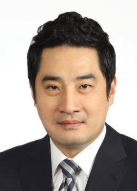  강용석 체포, 문재인 대통령 명예훼손 혐의, 이만희와 문대통령과 악수 루머 살포, 그의 논란거리? 역시 도도맘.. 그의 정계복귀 계획과 그의 꿈 대통령