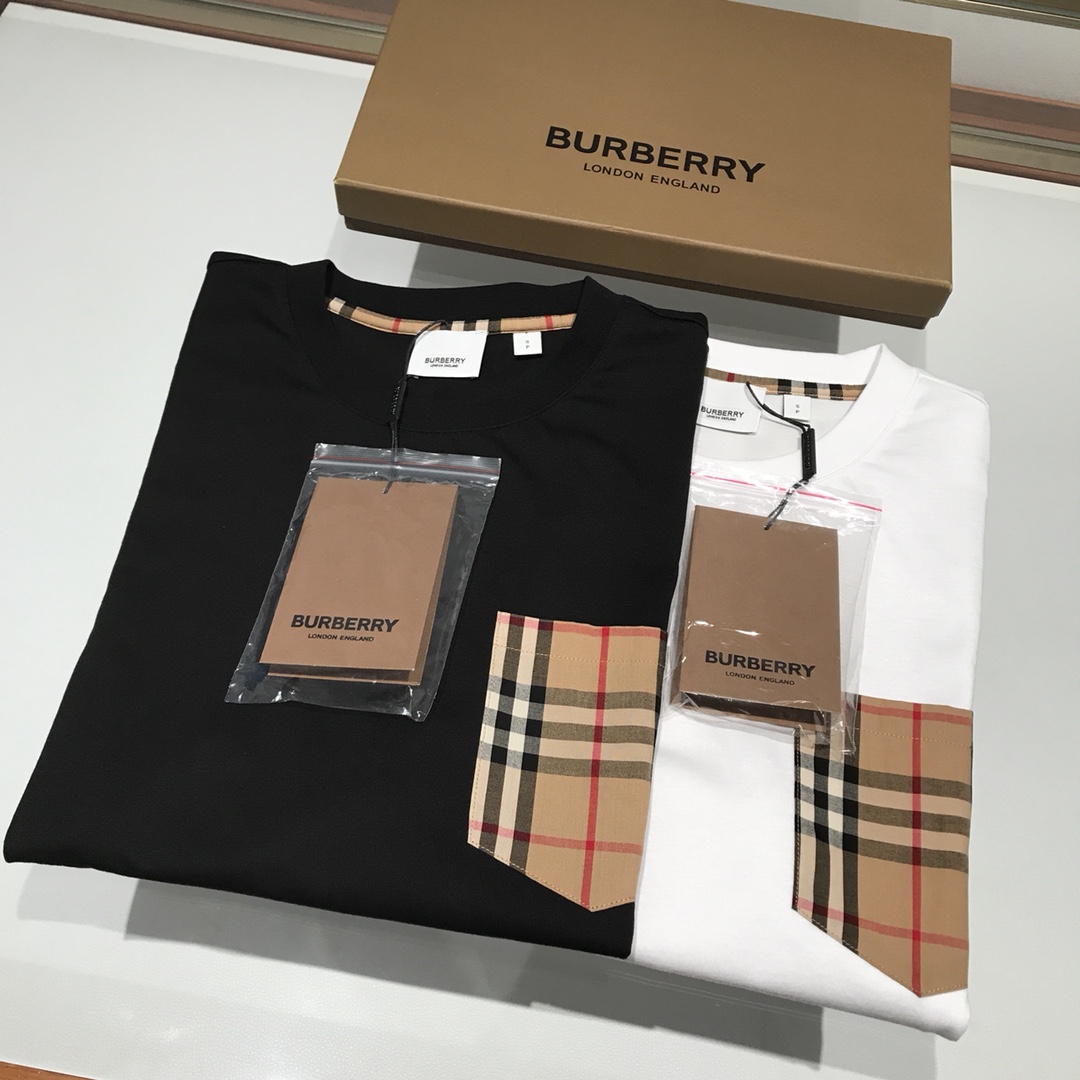  [BURBERRY] 버버리 빈티지 체크 패널 반팔 티셔츠 (2 COLOR)