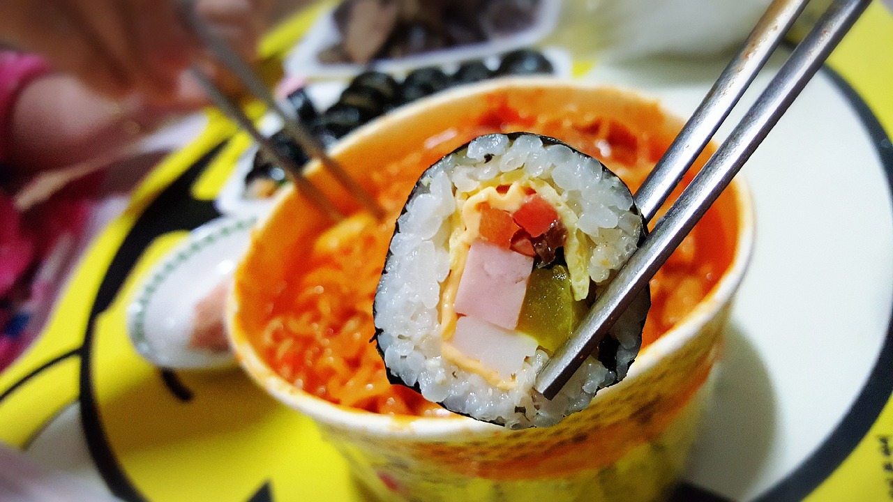 한국 여행 가이드(김밥,떡볶이)참고 사진