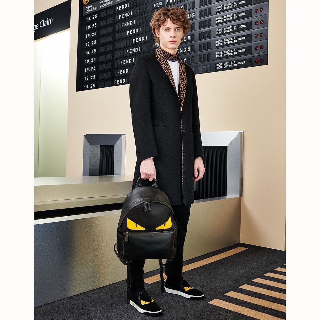  [FENDI] 펜디 로고 싱글 코트