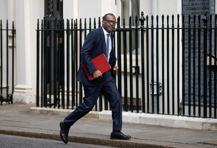  [세계는 원전 건설 붐] 영국, 7개의 원전 추가  건설 Britain could build seven nuclear power stations, minister says
