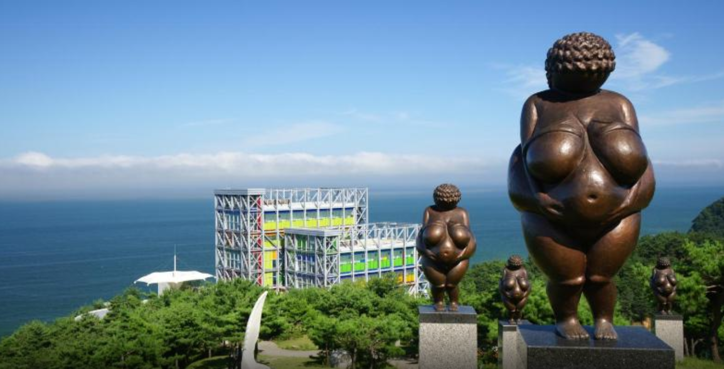  강릉호텔//동해안여행에 추천하는 정동진해수욕장 근처의 하슬라아트월드 뮤지엄호텔 (Haslla Art World Museum Hotel)