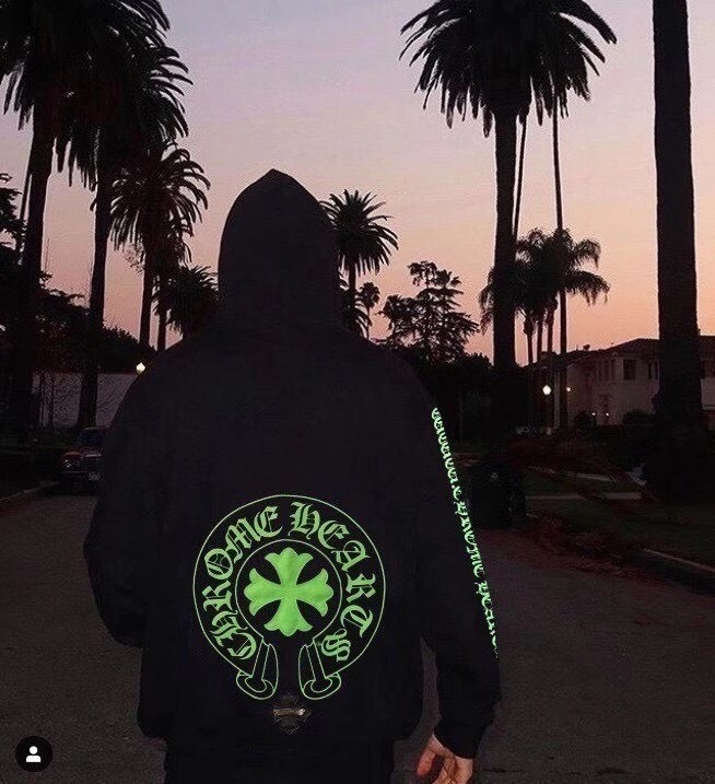  [CHROME HEARTS] 크롬하츠 블랙 네온 크로스 레더 패치 스웨트 셔츠 후드 티셔츠