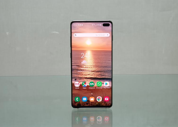  갤럭시 S10 플러스 스펙 및 장단점 정리