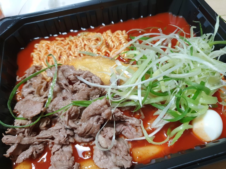 3가지 메뉴를 먹어보았습니다. 청년다방떡볶이 13