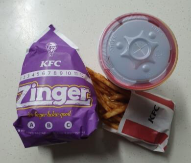 KFC-징거버거-세트-사진