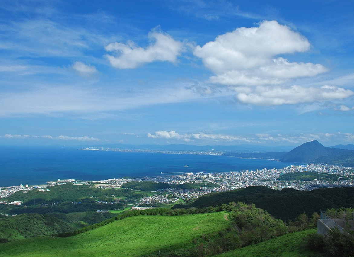 낮에 볼 수 있는 쥬몬지바루전망대의 풍경
출처 - 벳푸시