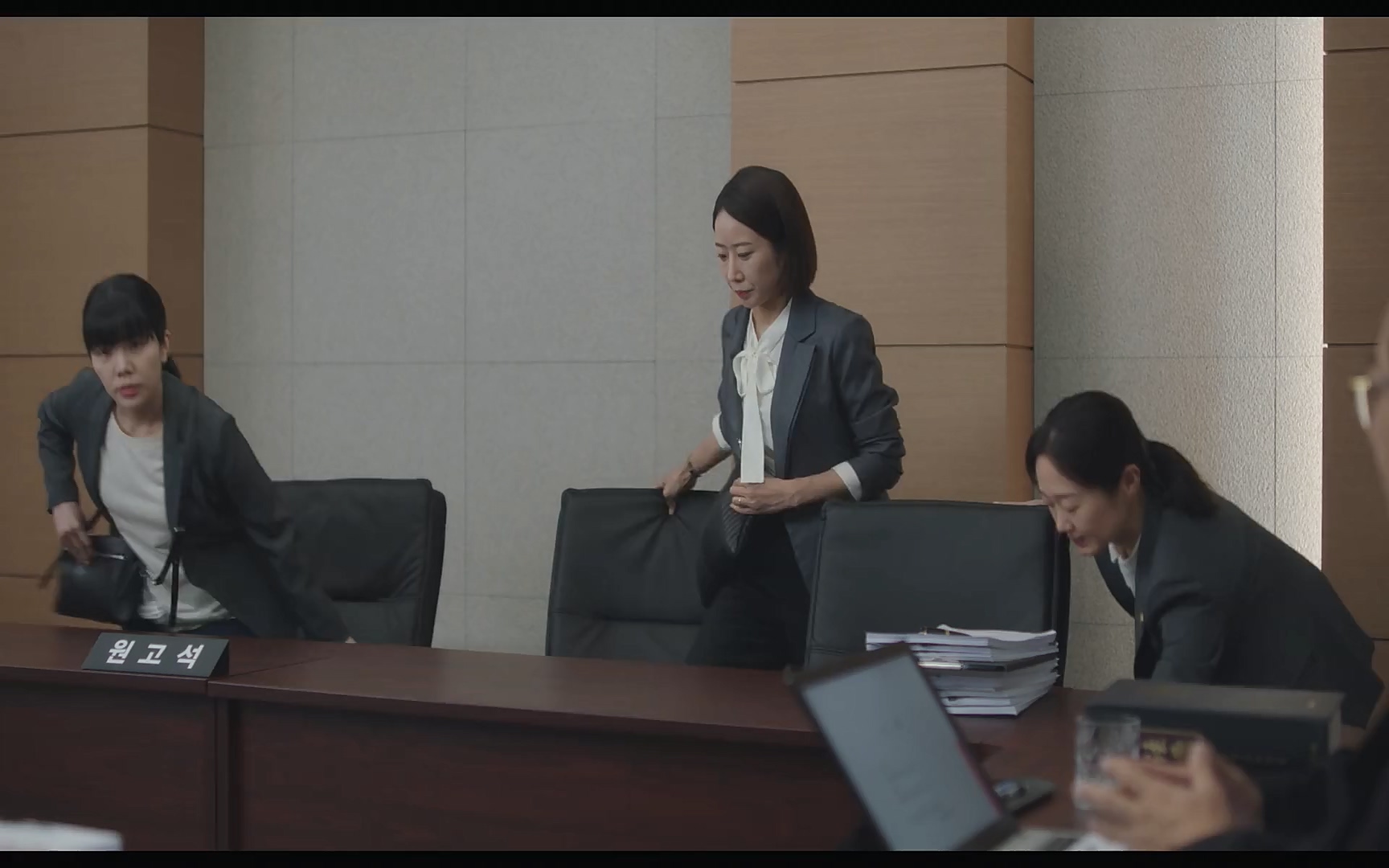 이상한 변호사 우영우.E12.220804p.NF.WEB-DL.x264.AAC.mp4_20220815_164427.812.jpg