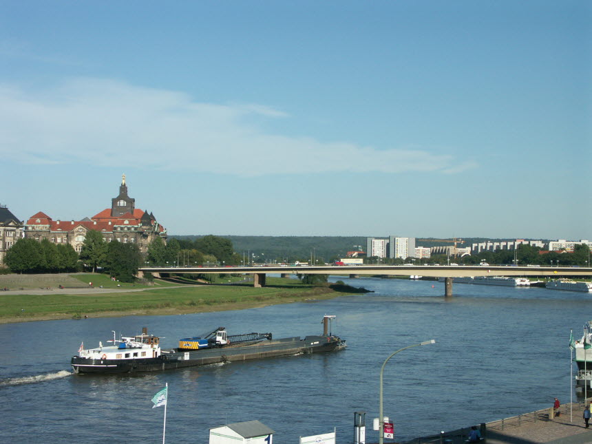 드레스덴-엘베강변