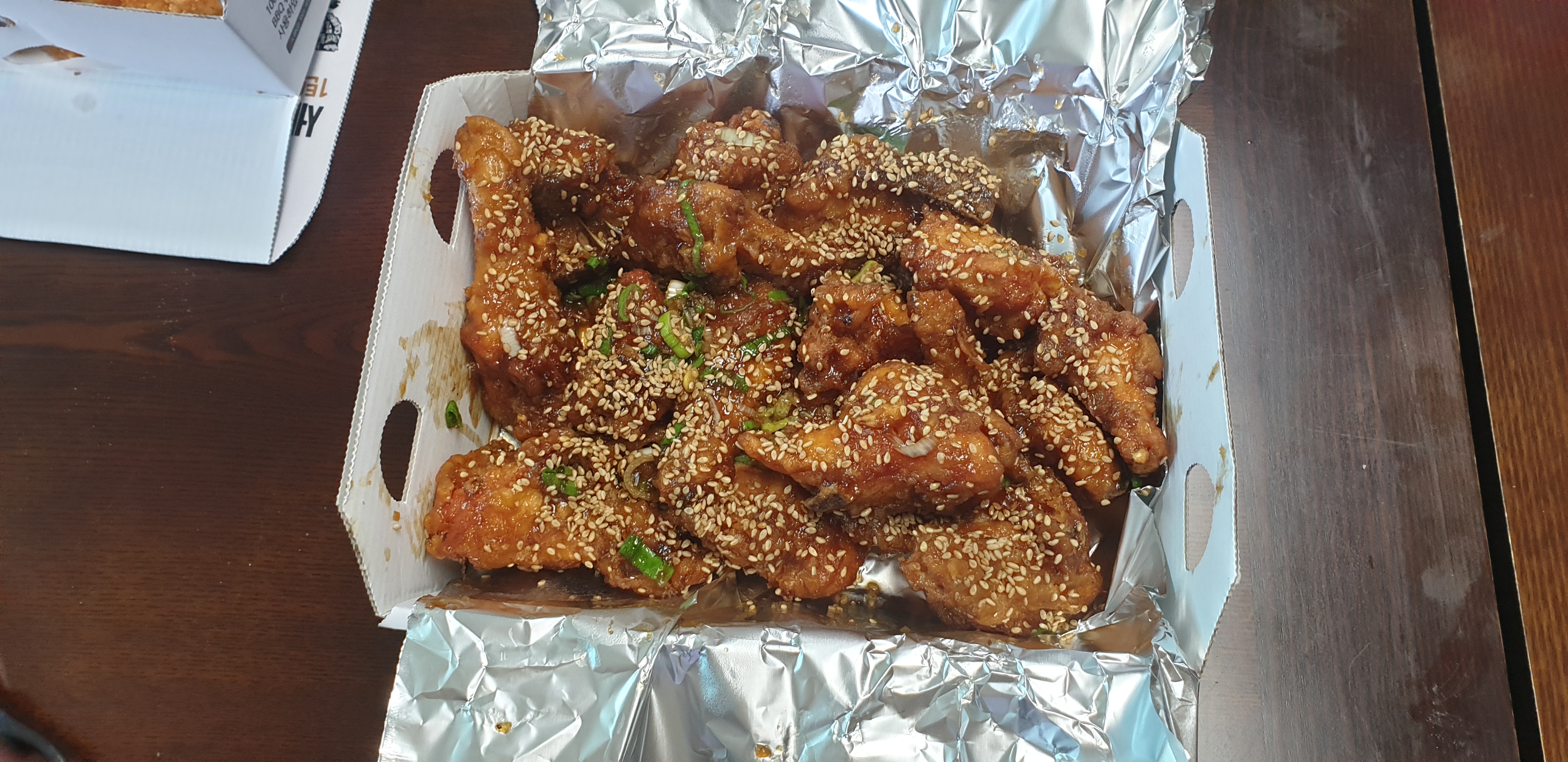  [리뷰] BBQ치킨의 극한왕갈비치킨을 이제야 먹게 되었습니다.