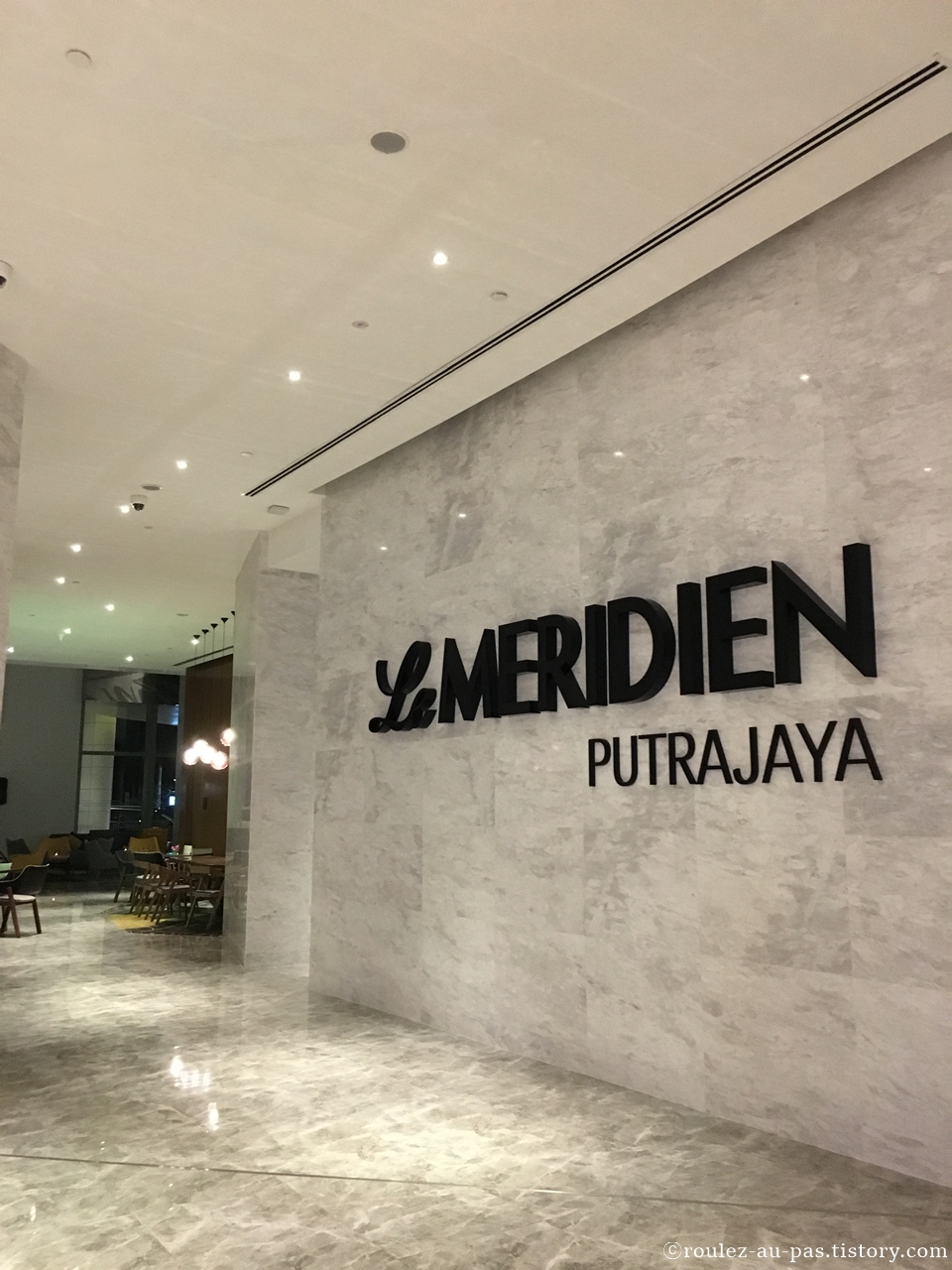 Le-Meridien-Putrajaya-Mall-Entrance